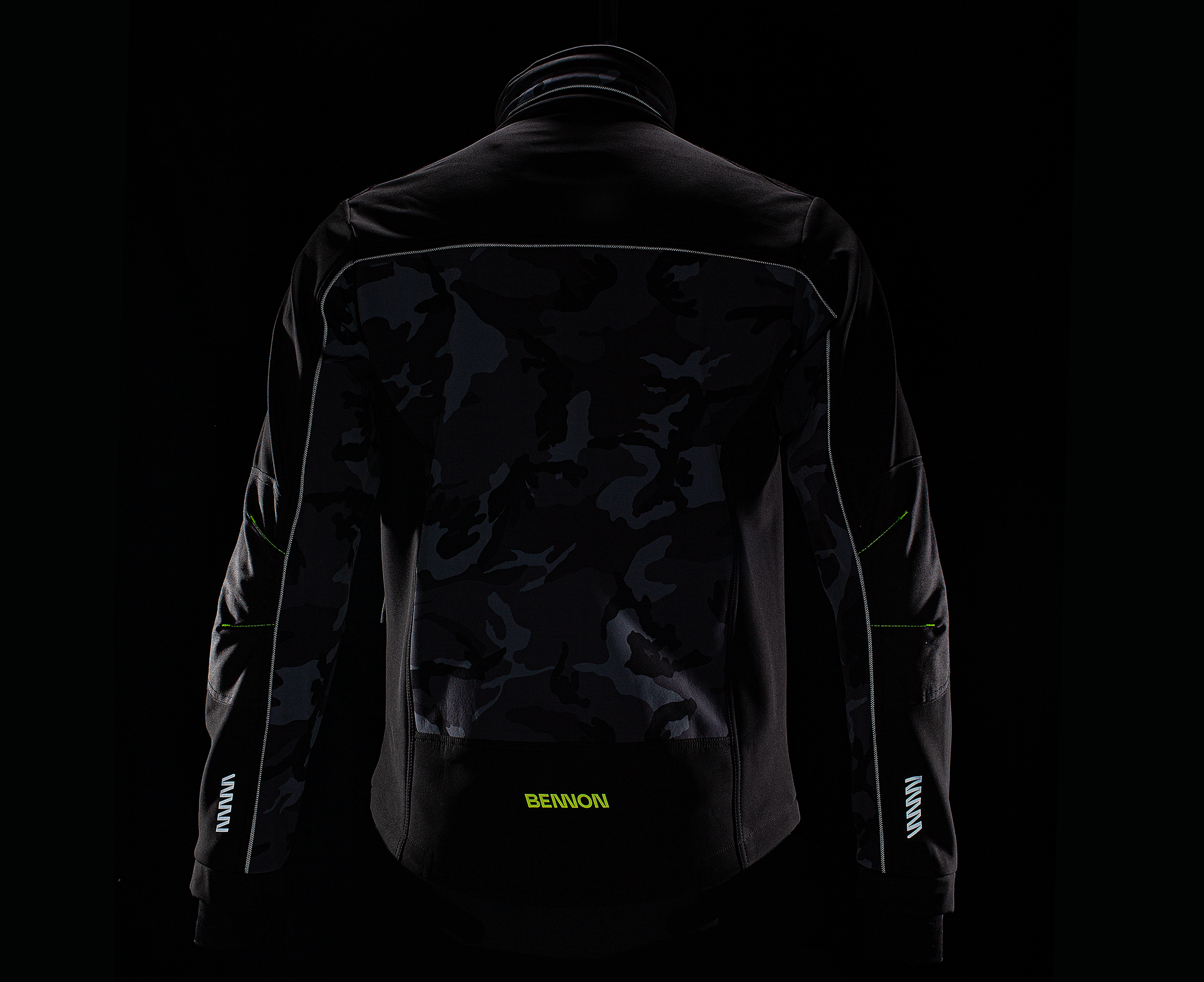 158769_0746180062_CAMOS_Jacket_black_grey__reflex.png