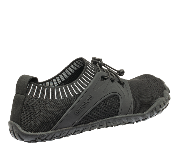 314408_0938060060_BOSKY_Black_Barefoot_06.png