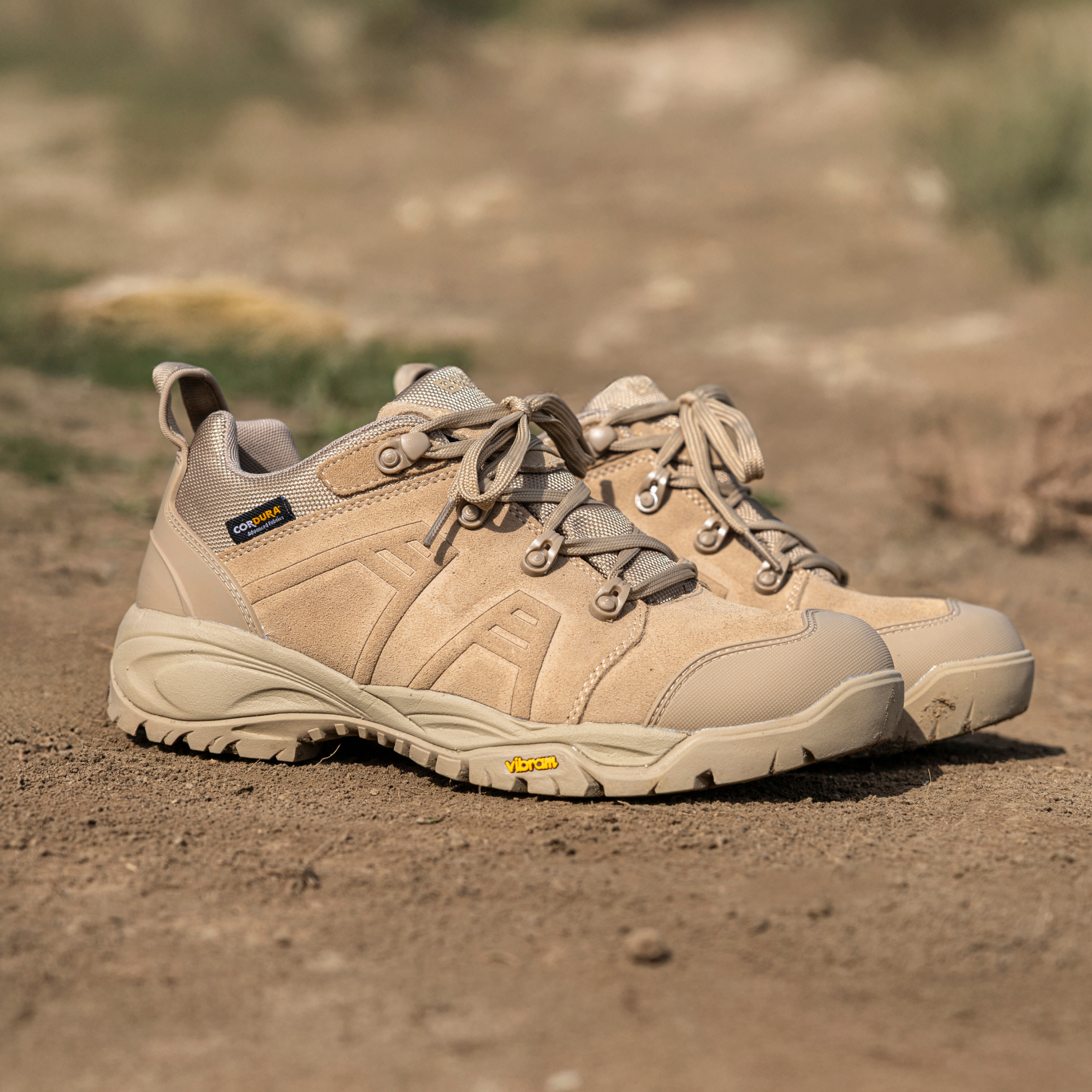 472064_1024031616_PANTHER_XTR_O6_NM_Sand_Low.jpg