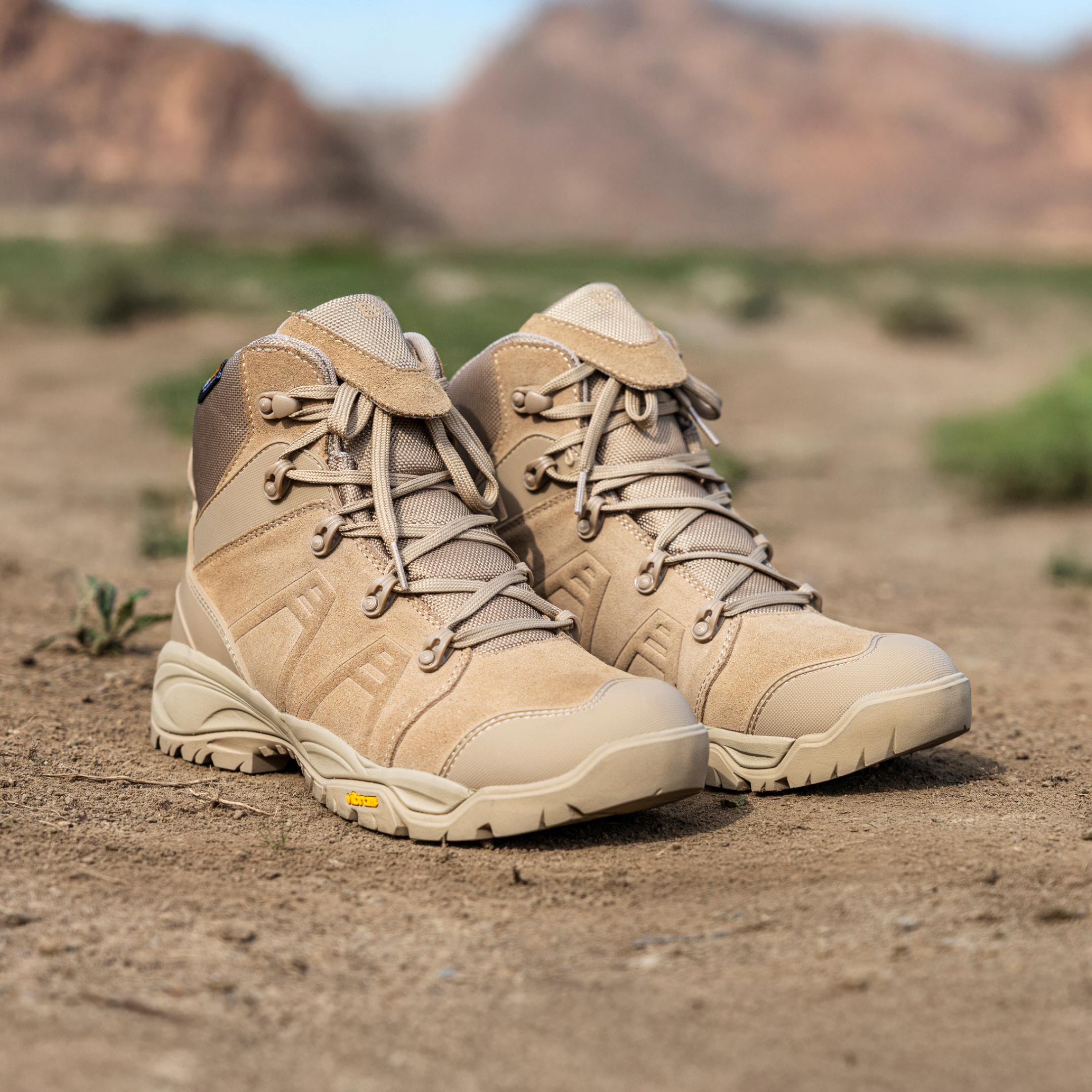 472066_1023041616_PANTHER_XTR_O6_NM_Sand_High.jpg
