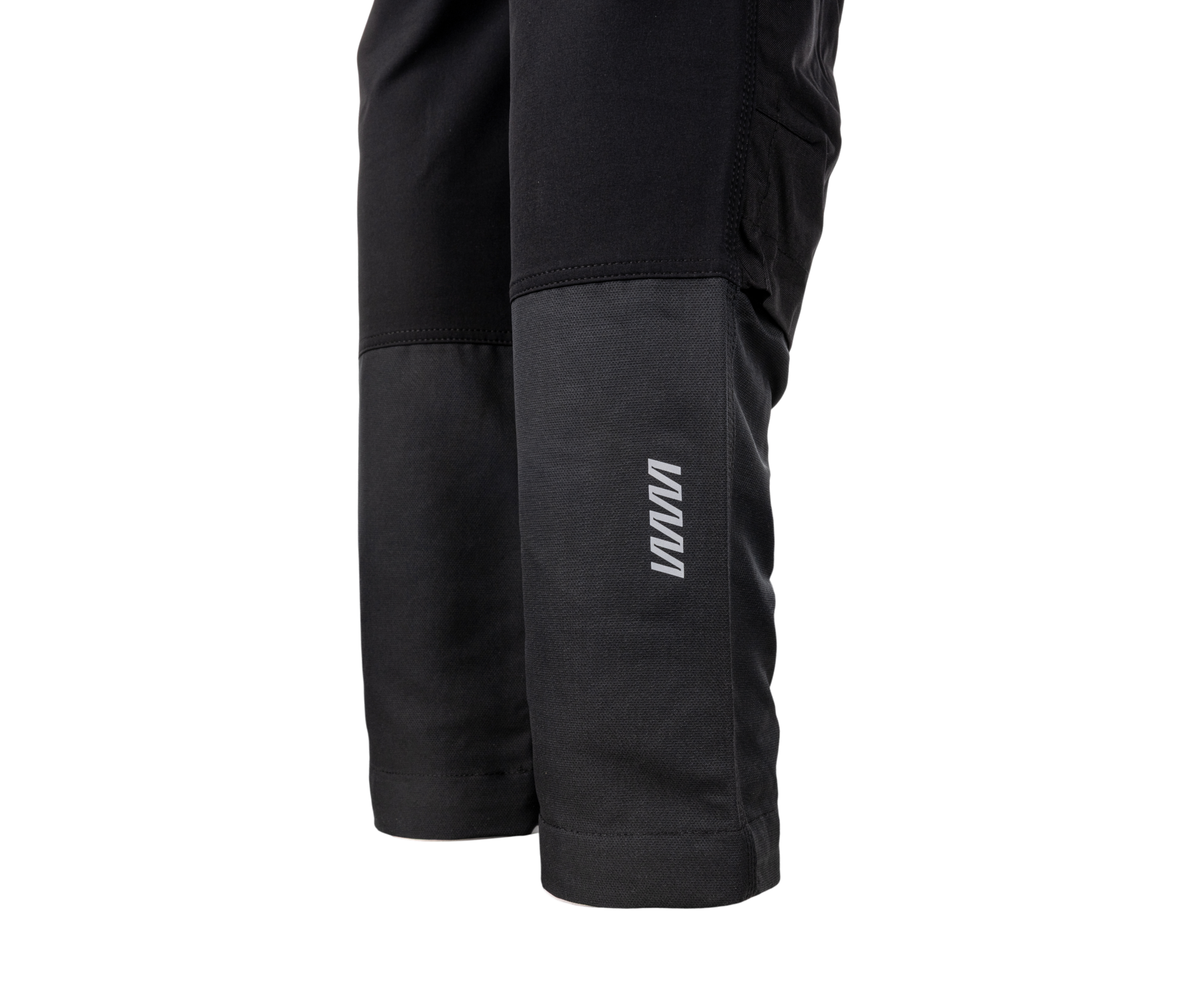 511677_0948131560_EREBOS_WP_Trousers_black__9.png